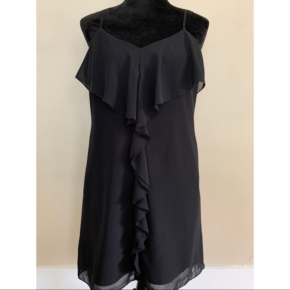 GUESS little black dress!